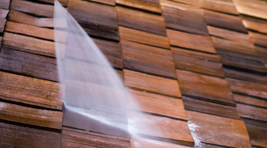 Professional gutter cleaning in Columbus, WI